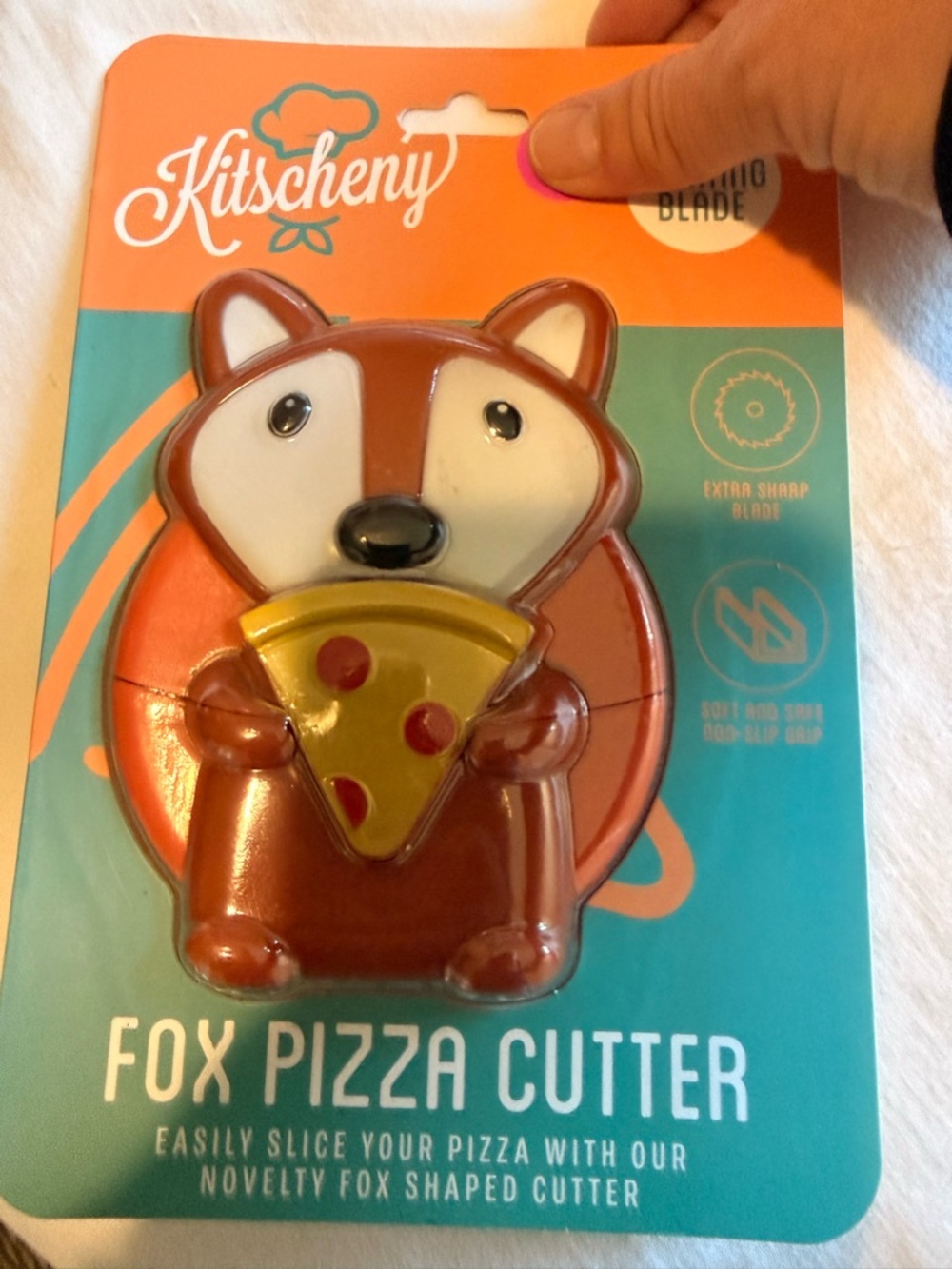 Fox Pizza Cutter - Brown with Yellow Accent